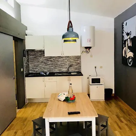 E7 Deluxe Apartamento *